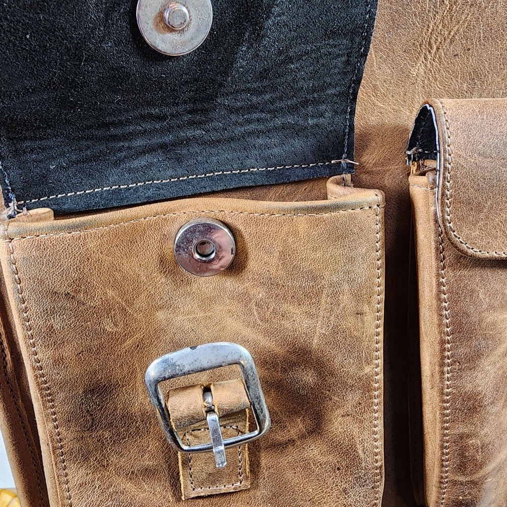 Diaz Heavy Leather Backpack Shoulder Bag Mens Womens Brown Adjustable VTG - Picture 5 of 15